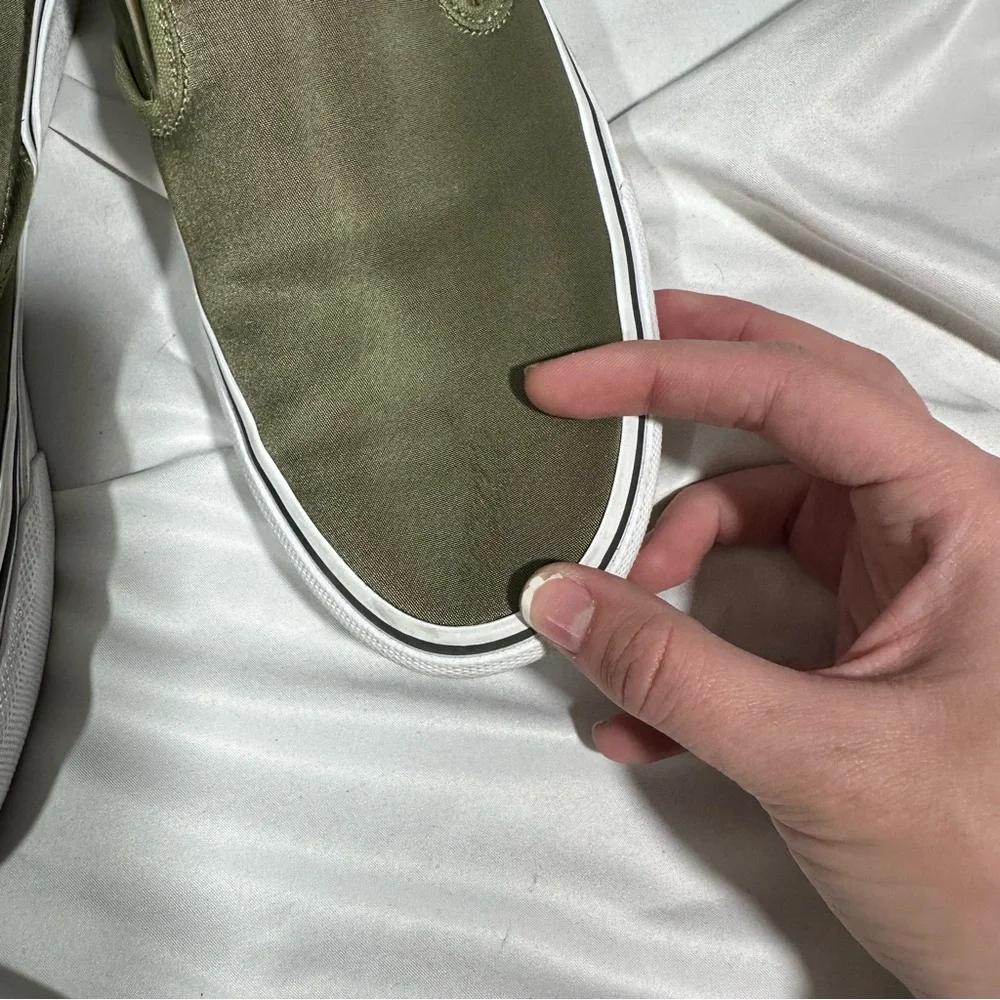 EUC Vans Olive Green Slip-On Shiny Sneakers SZ US 8.5‎